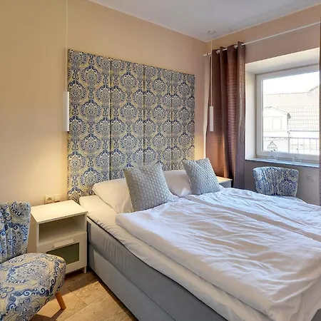 Sun Seasons 24 - Lesna Apartment