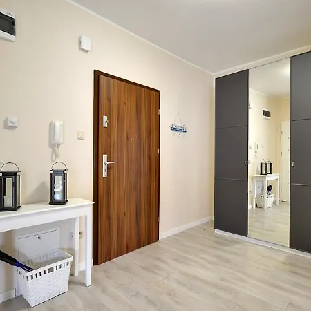 Sun Seasons 24 - Lesna Apartment *